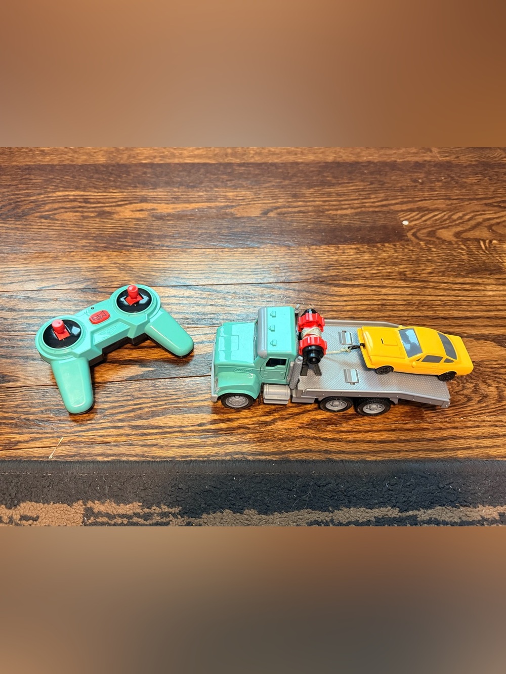 Yellow Sports Car and Teal Tow Truck Playset - Picture 3 of 3